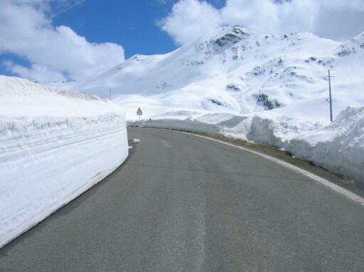 Stelvio Pass sneeuwmuur